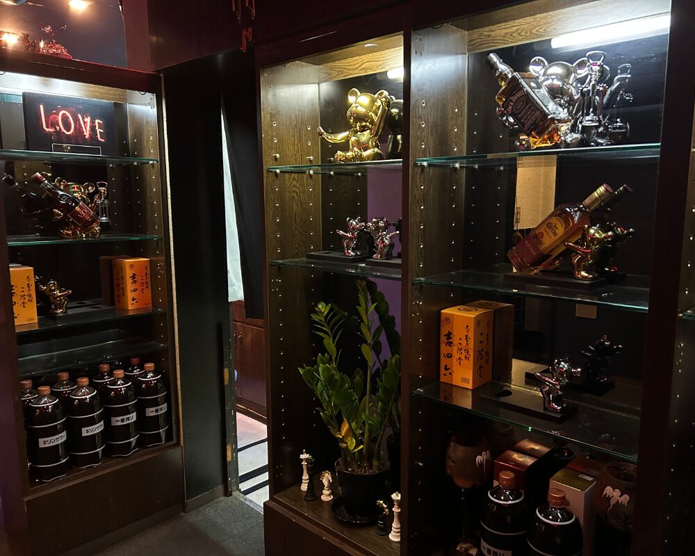 茨城県水戸市大工町リンナーバー&スナック店内